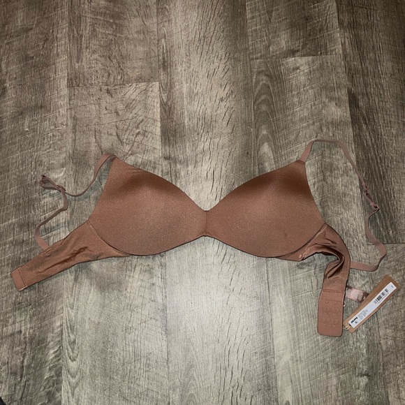 SKIMS Tan Bra with Tags - Picture 4 of 5
